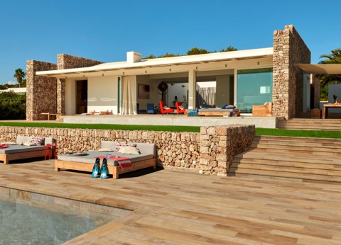 Rosa-Gres-Stela-piscina-cat